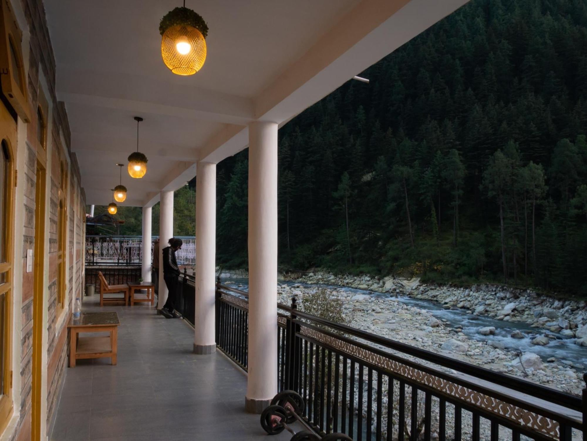 Wabi Sabi Riverside Hostel Kasol Eksteriør bilde